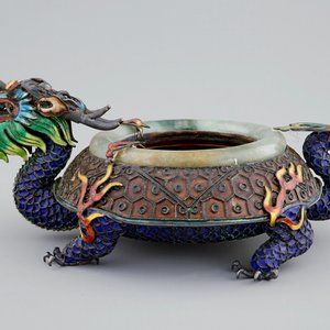 A Chinese enamelled silver and jade censer of dragon shape, 19/20th C. — 照片 5