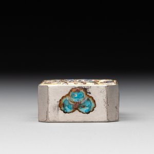 A Chinese enamelled silver bowl, a box and an opium container, 19th C. — photo 5