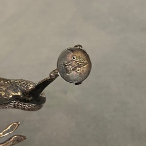 A Chinese enamelled silver figure, a silver vase, a silver-inlaid bronze censer and a silver-plated bronze box, 19/20th C. — photo 17