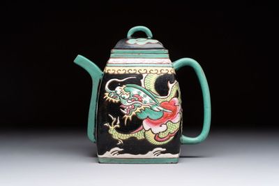 A Chinese enamelled Yixing stoneware 'dragon' teapot, 18/19th C.