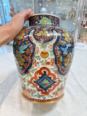 A Chinese English-decorated blue and white vase and cover, Kangxi — 照片 7
