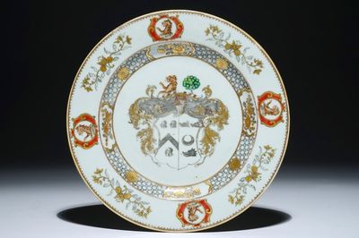 A Chinese export armorial plate with coat of arms of "More Impaling Hog", Qianlong