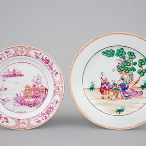 A Chinese export Cherrypickers plate, 18th C. and a pink and gilt landscape plate, 18th C. — 照片 1