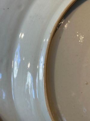 A Chinese export famille rose dish with a crowned coat of arms of the King's Club for the Danish market, Qianlong — 照片 6