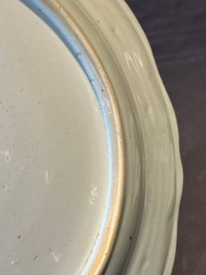 A Chinese export famille rose dish with a crowned coat of arms of the King's Club for the Danish market, Qianlong — 照片 7