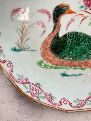 A Chinese export famille rose goose-form tureen and stand, Qianlong — photo 27