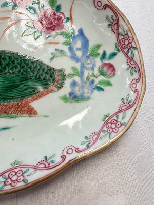 A Chinese export famille rose goose-form tureen and stand, Qianlong — photo 30