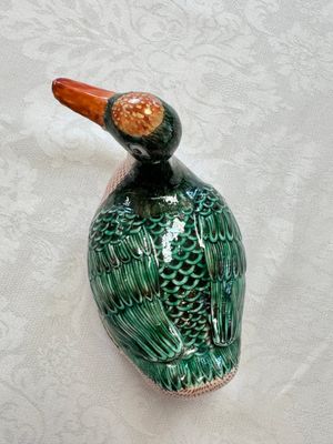 A Chinese export famille rose goose-form tureen and stand, Qianlong — photo 10