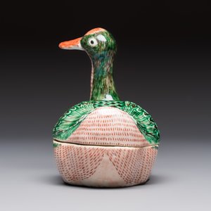 A Chinese export famille rose goose-form tureen and stand, Qianlong — photo 5