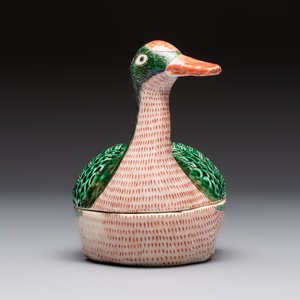 A Chinese export famille rose goose-form tureen and stand, Qianlong — photo 7