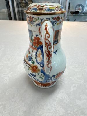 A Chinese export famille rose 'Xi Xiang Ji' jug and cover, Yongzheng/Qianlong — photo 2