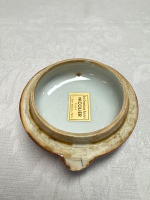 A Chinese export famille rose 'Xi Xiang Ji' jug and cover, Yongzheng/Qianlong — photo 22