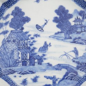 A Chinese export porcelain blue and white lobed dish — 照片 2