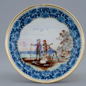A Chinese export porcelain cup and saucer with a fish seller, Qianlong, 18th C. — photo 2