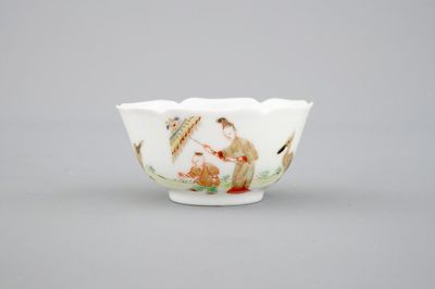 A Chinese export porcelain cup with a design after Cornelis Pronk: "The Parasol Ladies", ca. 1740