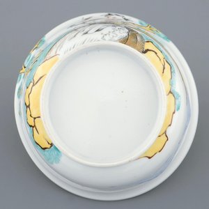 A Chinese export porcelain European subject bowl, Qianlong, 18th C. — photo 4