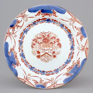 A Chinese export porcelain Imari armorial plate, arms of Van Gellicum, 1720-30 — photo 1