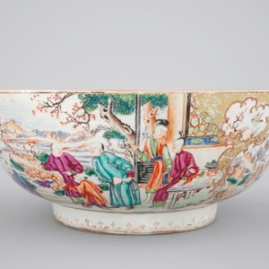 A Chinese export porcelain Mandarin pattern bowl and a dish, Qianlong, 18th C. — foto 4