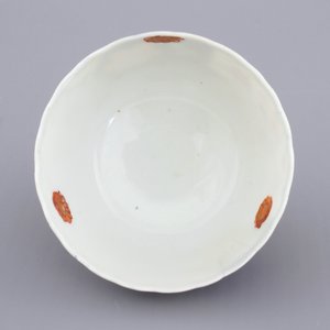 A Chinese export porcelain "Tobacco leaf" cup and saucer, ca. 1770 — photo 8