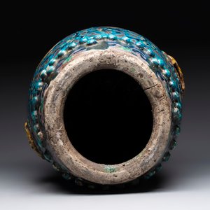 A Chinese Fahua barrel-shaped 'lotus scroll' stool with incised design, Ming — photo 7