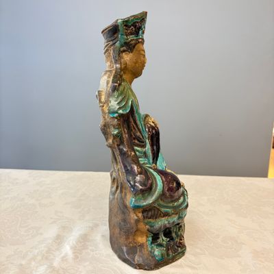 A Chinese Fahua-glazed stoneware model of Guanyin — photo 5