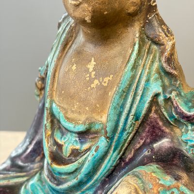 A Chinese Fahua-glazed stoneware model of Guanyin — photo 8