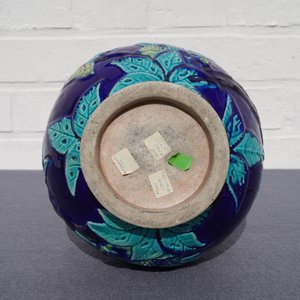 A Chinese fahua relief-decorated vase, 19th C. — photo 11