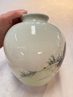 A Chinese falangcai 'quails among flowers' vase, 19/20th C. — photo 6