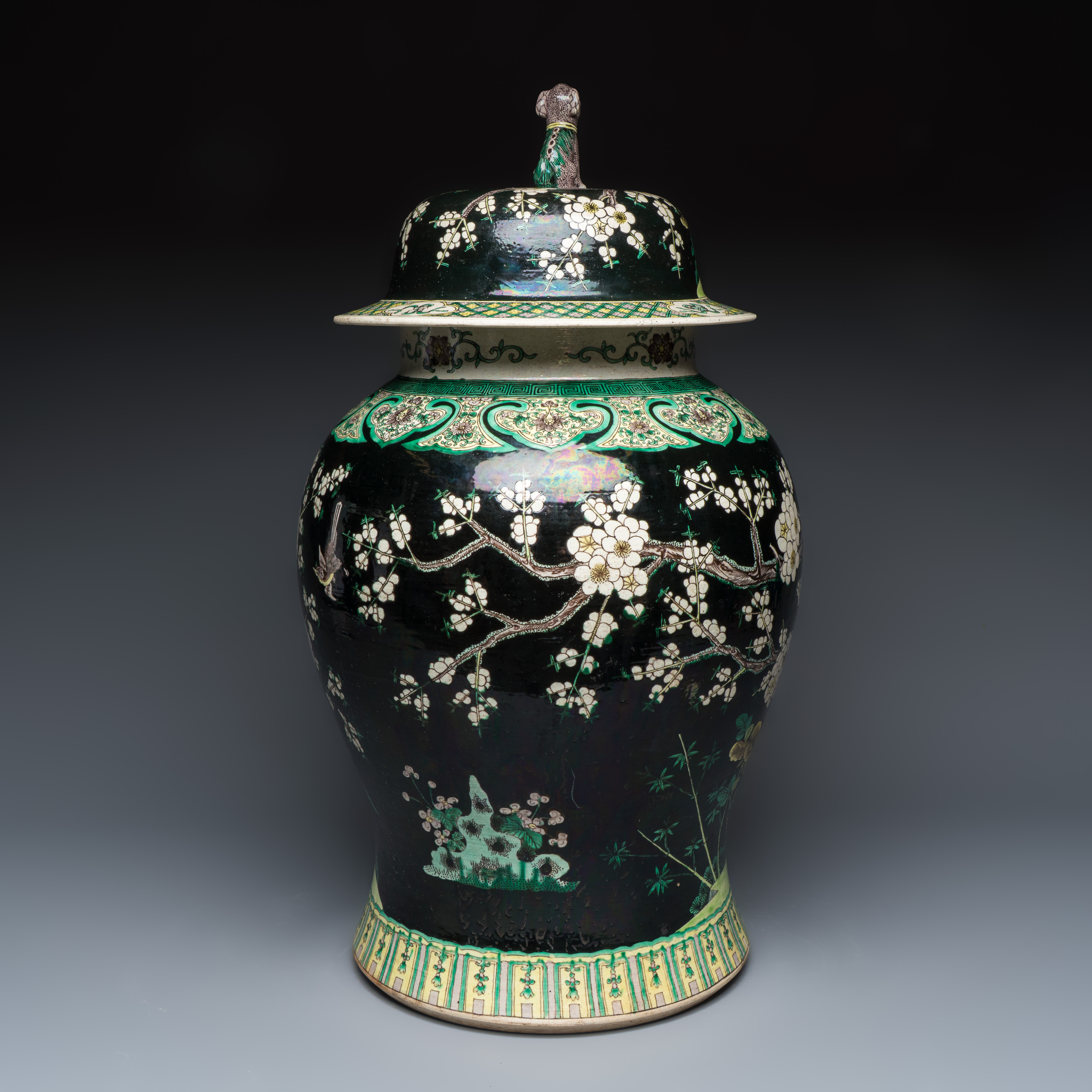 A Chinese famille noire 'Prunus' vase and cover — photo 4