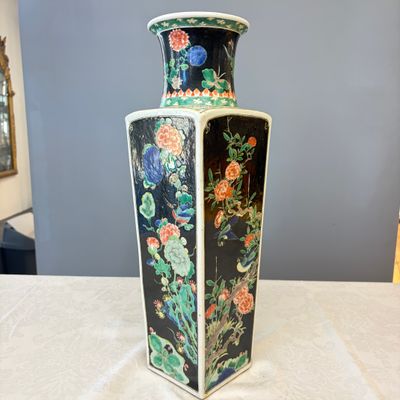 A Chinese famille noire square vase with birds among flowering branches — photo 4