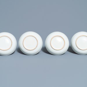 A Chinese famille rose 12-piece tea service for the European market, Qianlong — 照片 17