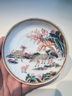 A Chinese famille rose 17-piece 'Deer and Scholars' tea service, Qianlong — 照片 3