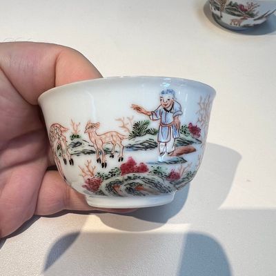 A Chinese famille rose 17-piece 'Deer and Scholars' tea service, Qianlong — 照片 42