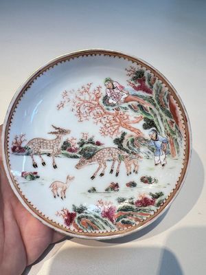 A Chinese famille rose 17-piece 'Deer and Scholars' tea service, Qianlong — 照片 5
