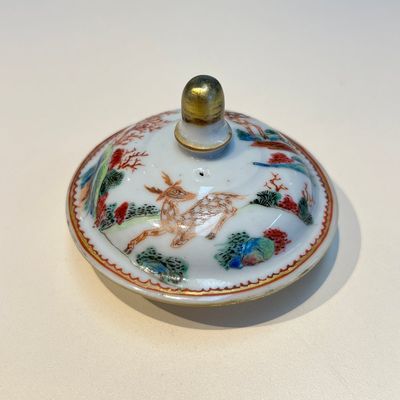 A Chinese famille rose 17-piece 'Deer and Scholars' tea service, Qianlong — 照片 91