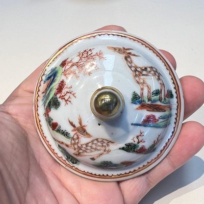 A Chinese famille rose 17-piece 'Deer and Scholars' tea service, Qianlong — 照片 92