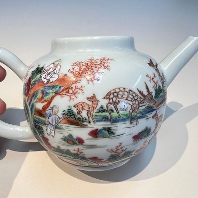 A Chinese famille rose 17-piece 'Deer and Scholars' tea service, Qianlong — 照片 97
