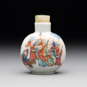 A Chinese famille rose '18 Luohan' snuff bottle, Daoguang mark and of the period — photo 3