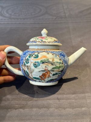 A Chinese famille rose 20-piece tea service, Yongzheng/Qianlong — foto 2