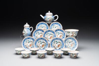 A Chinese famille rose 20-piece tea service, Yongzheng/Qianlong