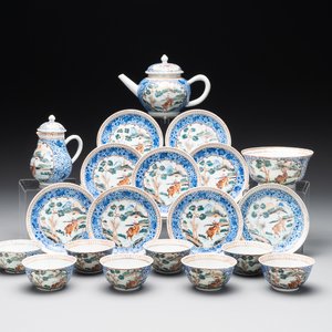 A Chinese famille rose 20-piece tea service, Yongzheng/Qianlong — foto 1