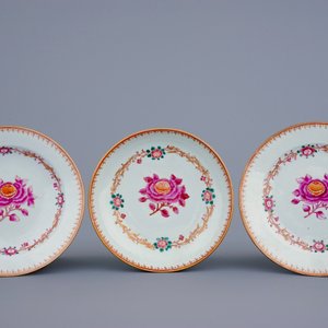A Chinese famille rose 35-piece service with "John Adams" pattern, Qianlong, 18th C. — photo 4
