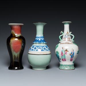 A Chinese famille rose, a flambé-glazed and a blue and white celadon-ground vase, 19/20th C. — 照片 2