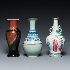 A Chinese famille rose, a flambé-glazed and a blue and white celadon-ground vase, 19/20th C. — 照片 4