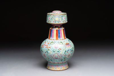 A Chinese famille rose altar vase with 'bajixiang' design, 'benbahu', Qianlong mark, 20th C.