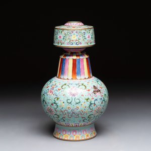 A Chinese famille rose altar vase with 'bajixiang' design, 'benbahu', Qianlong mark, 20th C. — photo 3