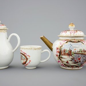 A Chinese famille rose and gilt Meissen style part tea service, Qianlong, 18th C. — 照片 4