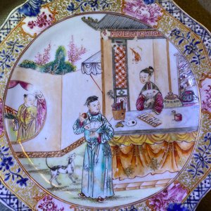 A Chinese famille rose and grisaille cup and saucer with matching jug, Yongzheng — 照片 15