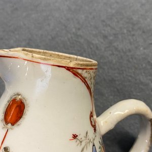 A Chinese famille rose and grisaille cup and saucer with matching jug, Yongzheng — 照片 21