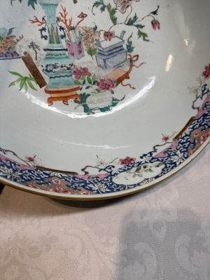 A Chinese famille rose 'antiquities' punch bowl, Qianlong — photo 11